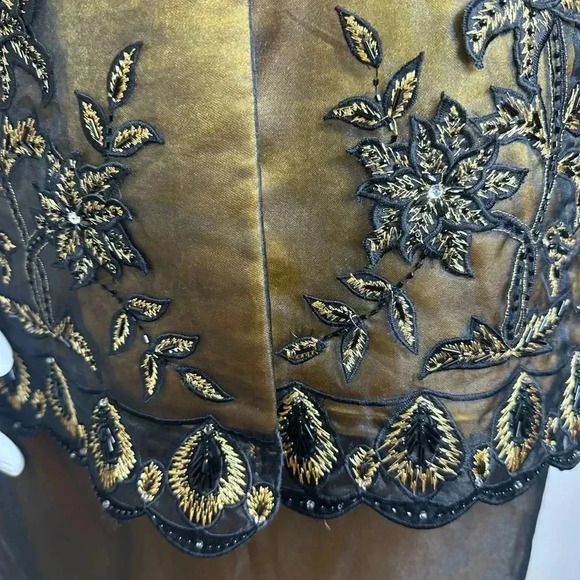 NWT Donna Vinci Couture embellished gold with black overlay Suit size 18 - Picture 12 of 16